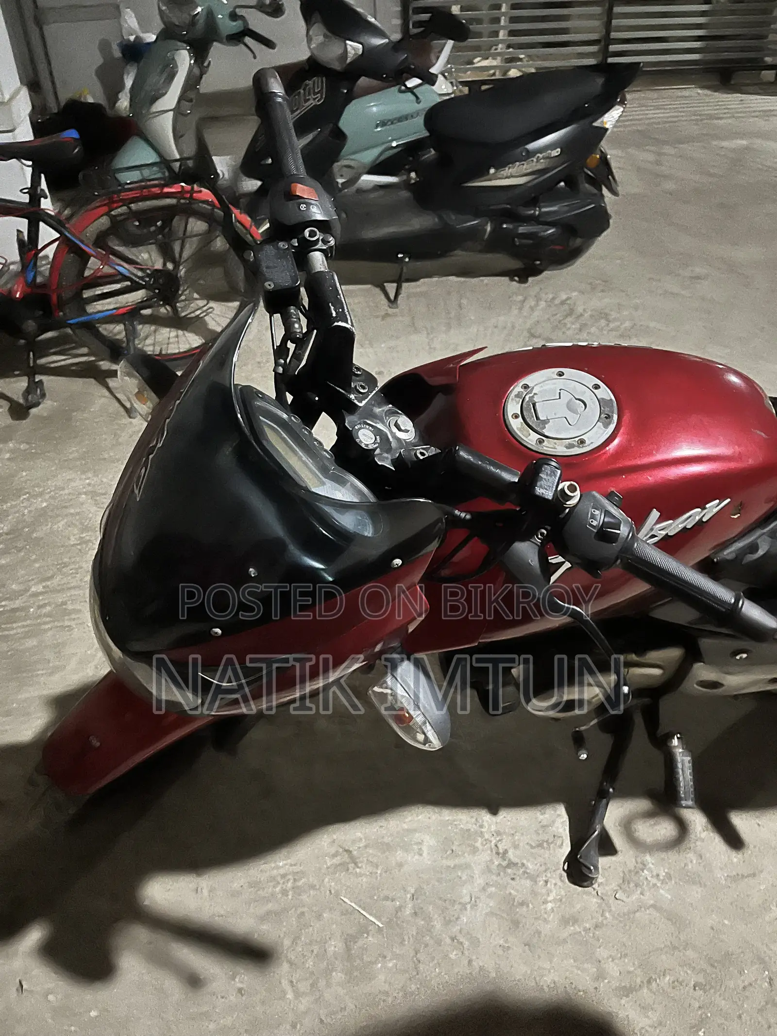 Bajaj Pulsar 150 2012 Red