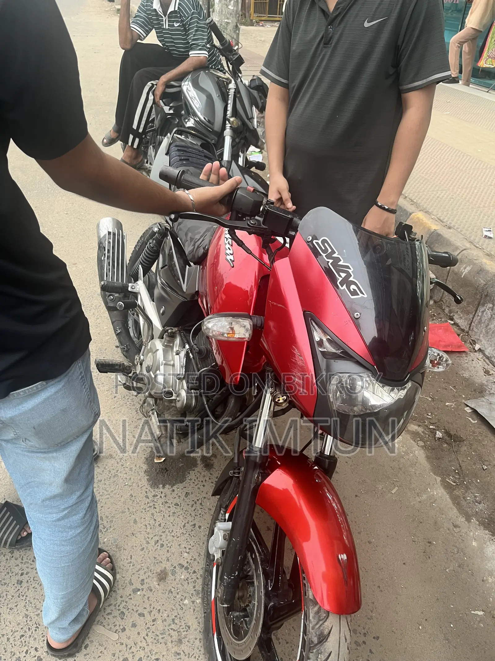 Bajaj Pulsar 150 2012 Red