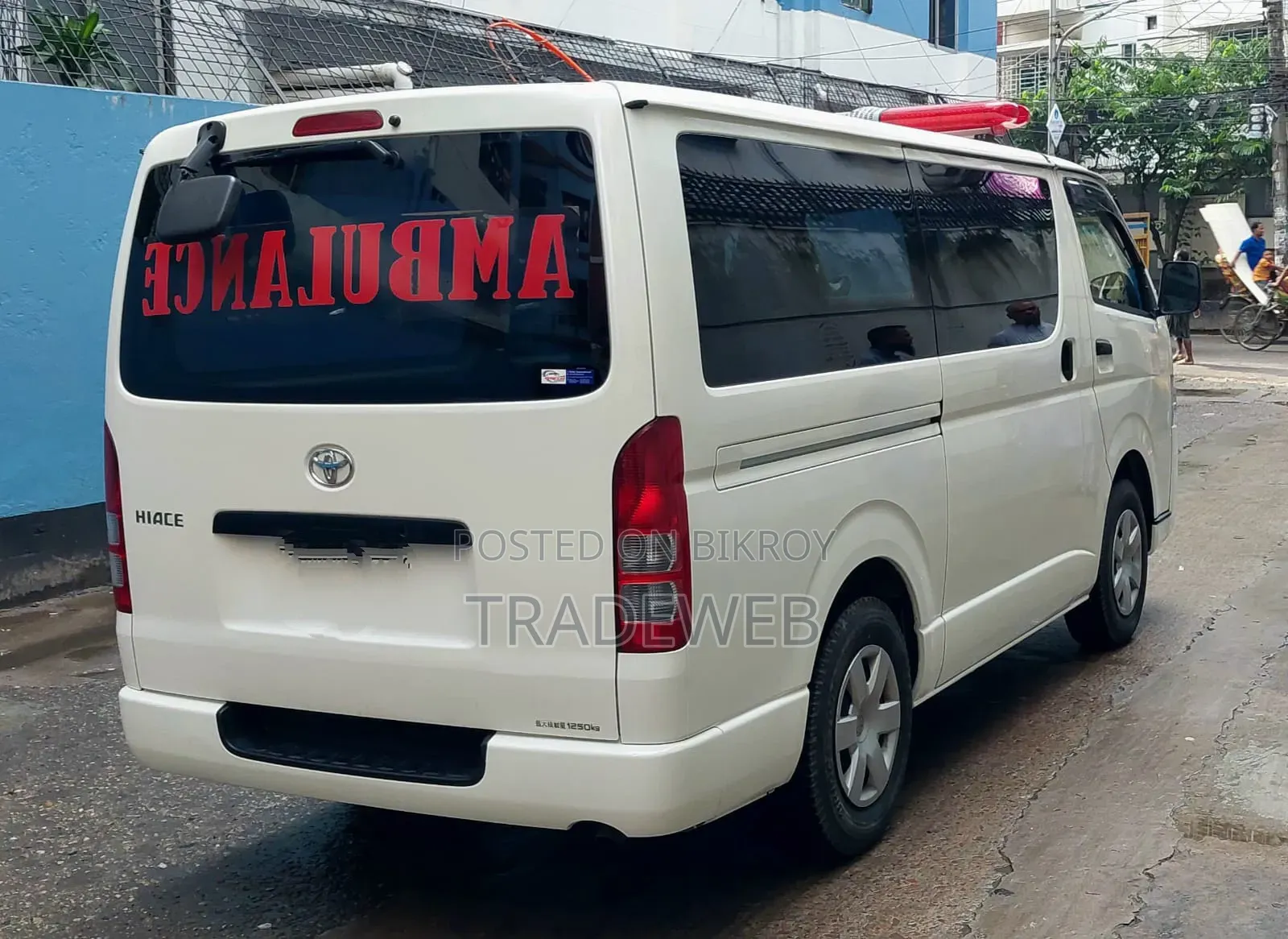 Toyota HiAce 2020 White