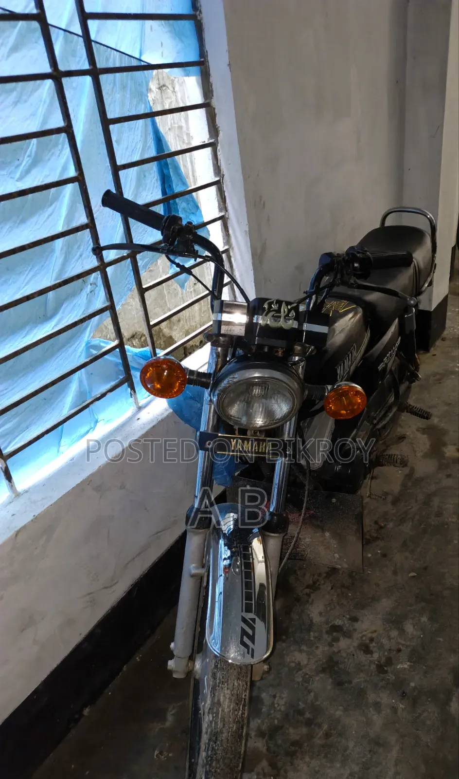 Yamaha 1988 Black