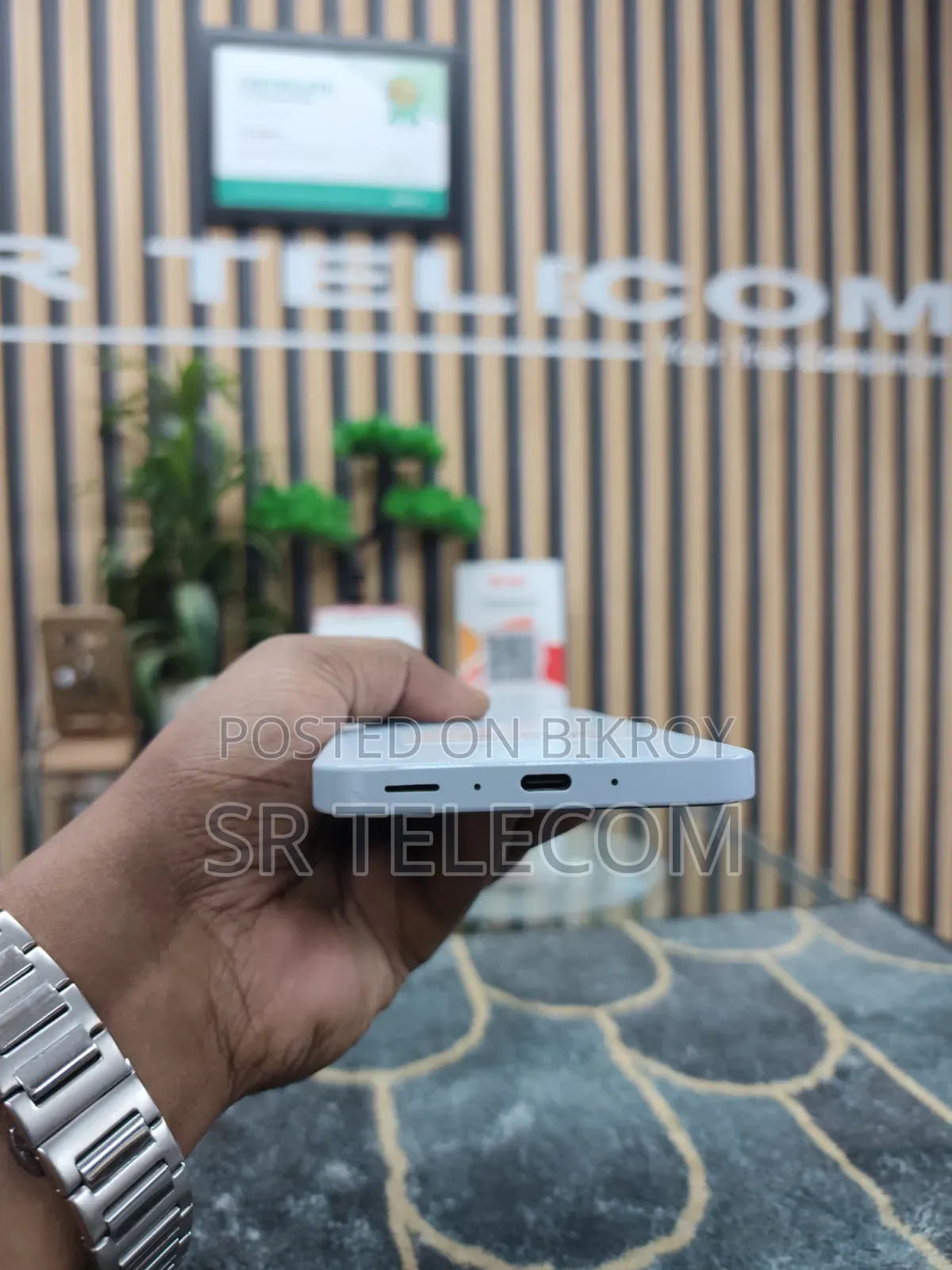 স্যামসাং গ্যালাক্সি এ৩৫ ১২৮ জিবি সাদা