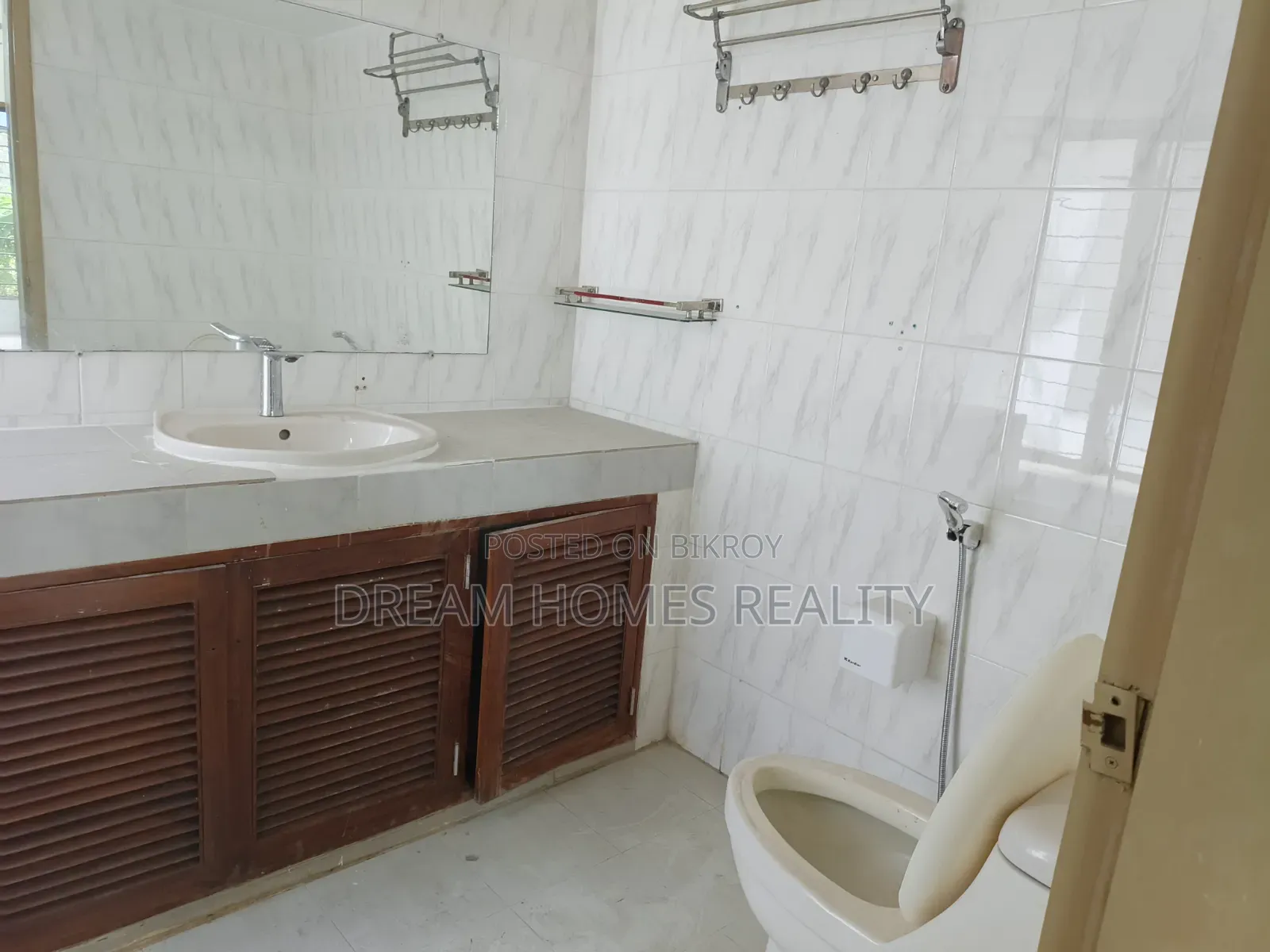 Furnished 3-Bedroom Apartment in Baridhara for Rent