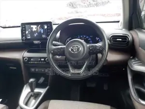 Toyota Yaris Cross 2021 Red