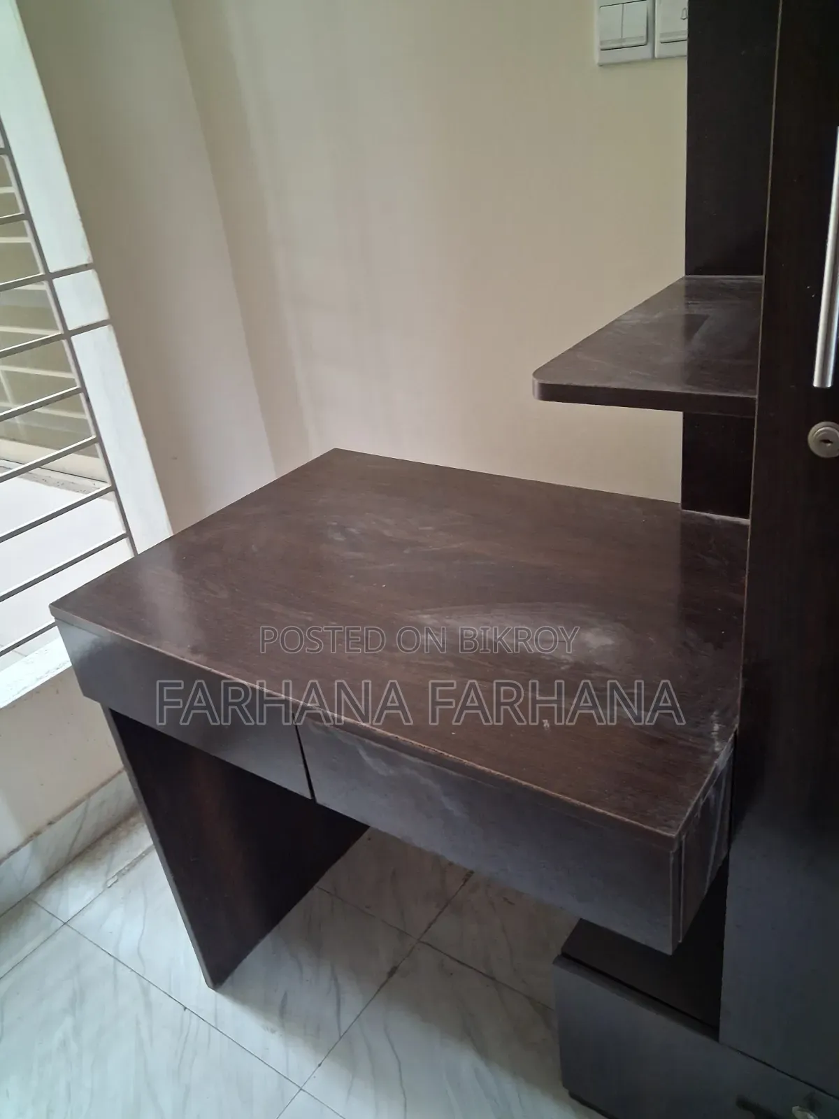 Reading Table