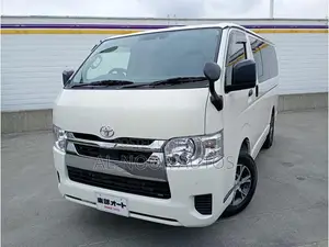 Toyota HiAce 2021 White