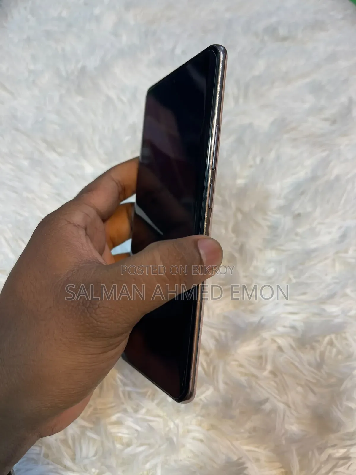Oppo F27 Pro+ 256 GB Rose Gold