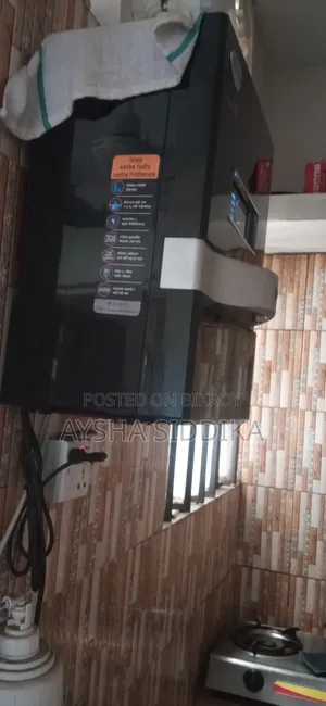 ঘরের আসবাবপত্র