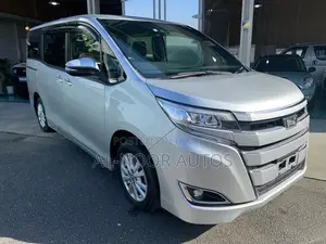 Toyota Noah 2.0 AWD (8 Seater) 2021 Silver