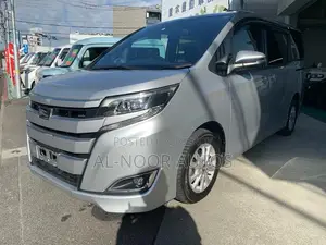 Toyota Noah 2.0 AWD (8 Seater) 2021 Silver