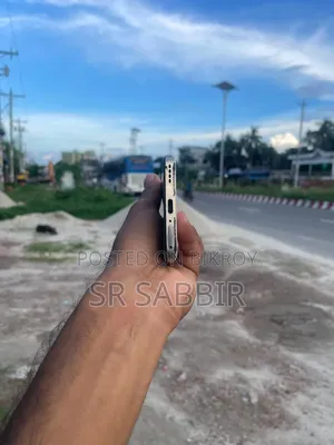 রিয়েলমি ১৪ প্রো লাইট ১২৮ জিবি সাদা
