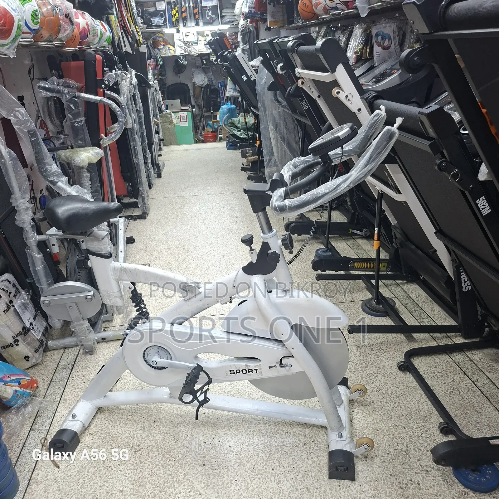 কমার্শিয়াল মেশিন স্পিনার বাইক ওজন ৫০ কেজি ব্যবহারকারীর ওজন ১৮০ কেজি