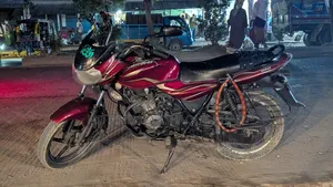 Bajaj Discover 100 2012 Red