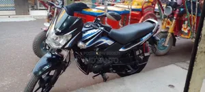 টিভিএস মেট্রো ২০১৮ নীল