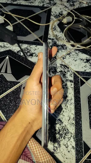 রিয়েলমি ১২ ১২৮ জিবি গ্রে
