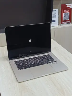 Laptop Apple MacBook Air 2024 M3 16GB Apple M3 SSD 256GB