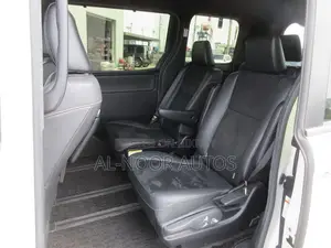 Toyota Voxy Hybrid ZS Kirameki III 2WD 7-Seater 2021 Pearl