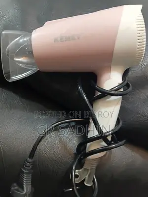 কেমেল হেয়ারড্রায়ার