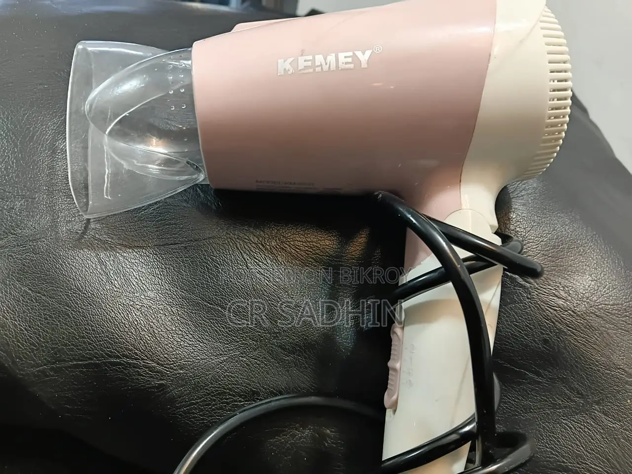 কেমেল হেয়ারড্রায়ার