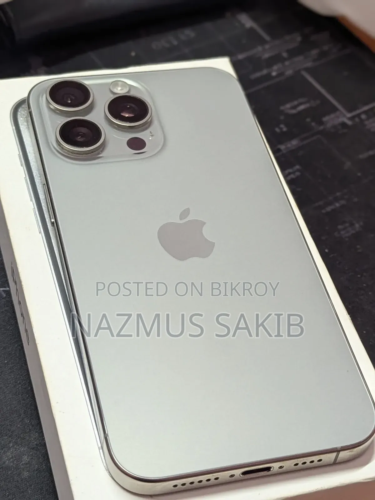 Apple iPhone 15 Pro Max 256 GB Silver