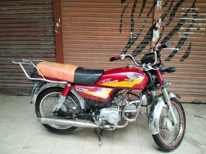 হন্ডা ২০০৩ রেড