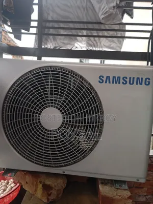 Samsung ১ টন Split AC ব্র্যান্ড: Samsung ক্ষমতা: ১ টন (12,000 Btu)