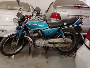 সুজুকি ১৯৯৪ নীল
