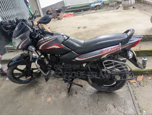 টিভিএস মেট্রো ২০১৪ গ্রে