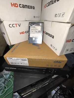 Poe 8 Pcs Camera 8 Channel NVR 8 Port Poe Switch 500gb HDD