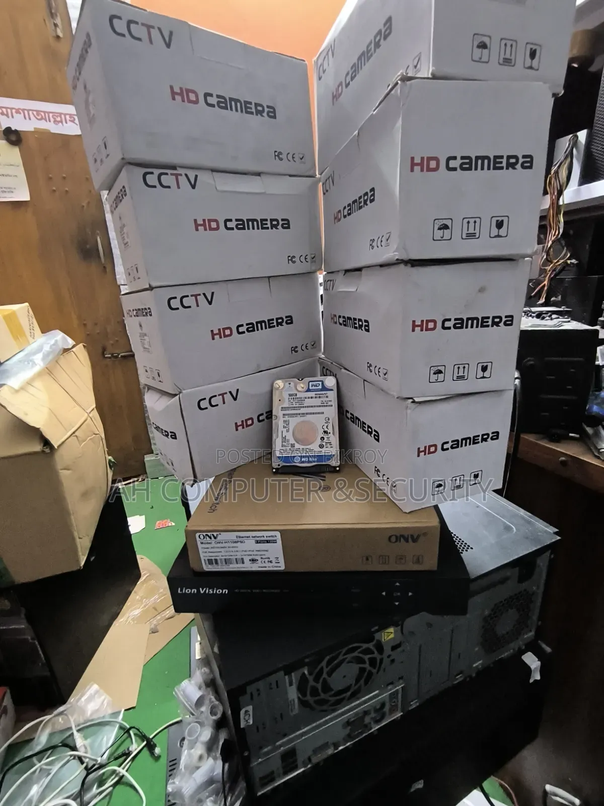 Poe 8 Pcs Camera 8 Channel NVR 8 Port Poe Switch 500gb HDD