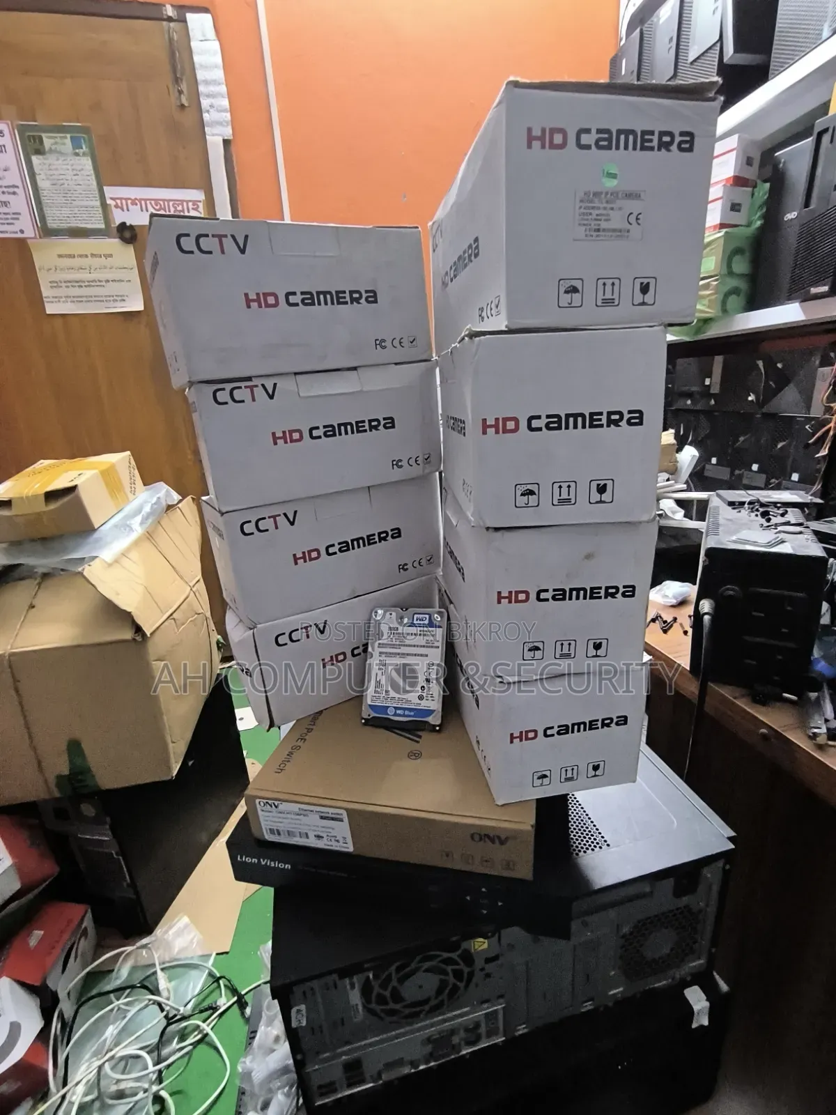 Poe 8 Pcs Camera 8 Channel NVR 8 Port Poe Switch 500gb HDD