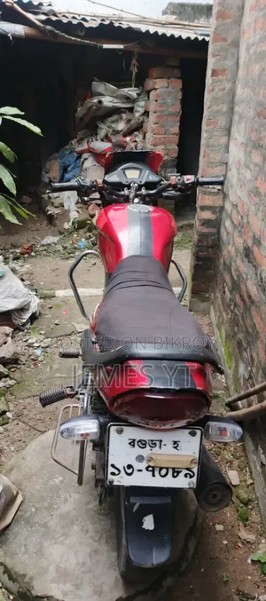 ওয়ালটন ক্রুজ ২০১৩ রেড