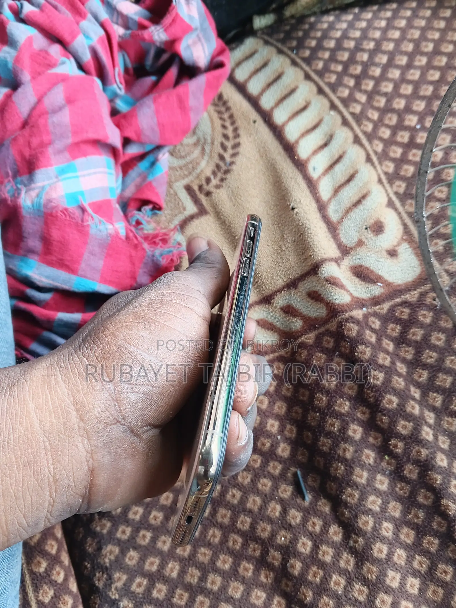 অ্যাপল আইফোন এক্সএস ২৫৬ জিবি গোল্ড