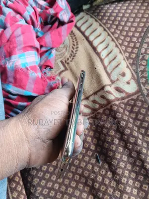 অ্যাপল আইফোন এক্সএস ২৫৬ জিবি গোল্ড