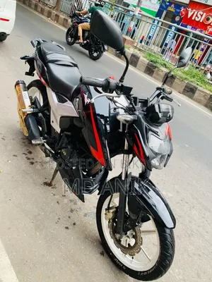 টিভিএস আপাচি আরটিআর ১৬০ ৪ভি ২০২১ কালো