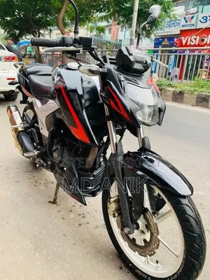 TVS Apache RTR 160 4V 2021 Black