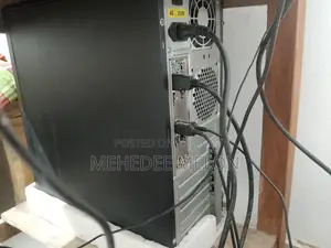 Desktop Computer ASUS 8GB Intel Core I3 HDD+SSD 1TB