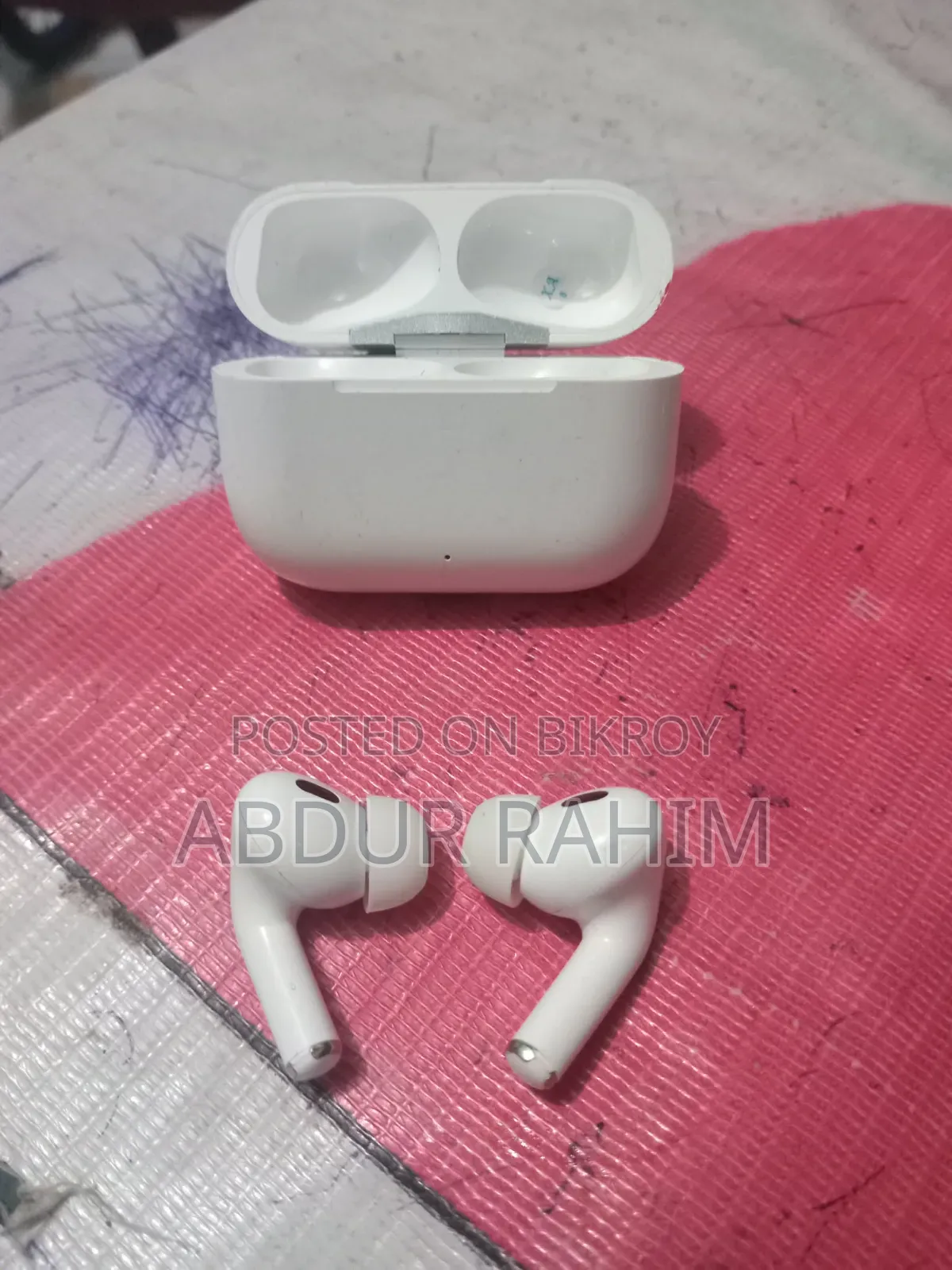 এয়ারপডস প্রো স্টাইল টিডব্লিউএস