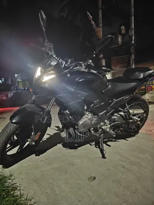 হিরো এক্সট্রিম ১২৫আর ২০২৪ ব্ল্যাক