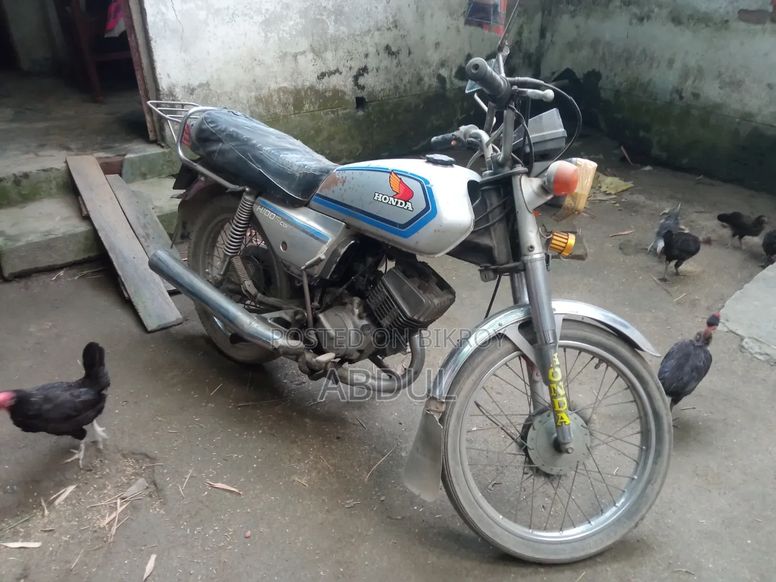 হোন্ডা ১৯৯০ সিলভার