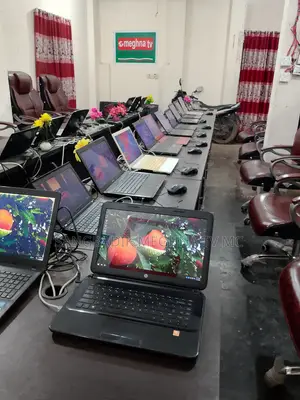 ল্যাপটপ ডেল ৮জিবি এএমডি রাইজেন এসএসডি ৫১২জিবি
