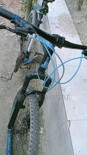 Core Nio 200