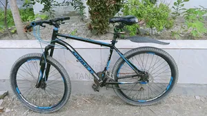 Core Nio 200