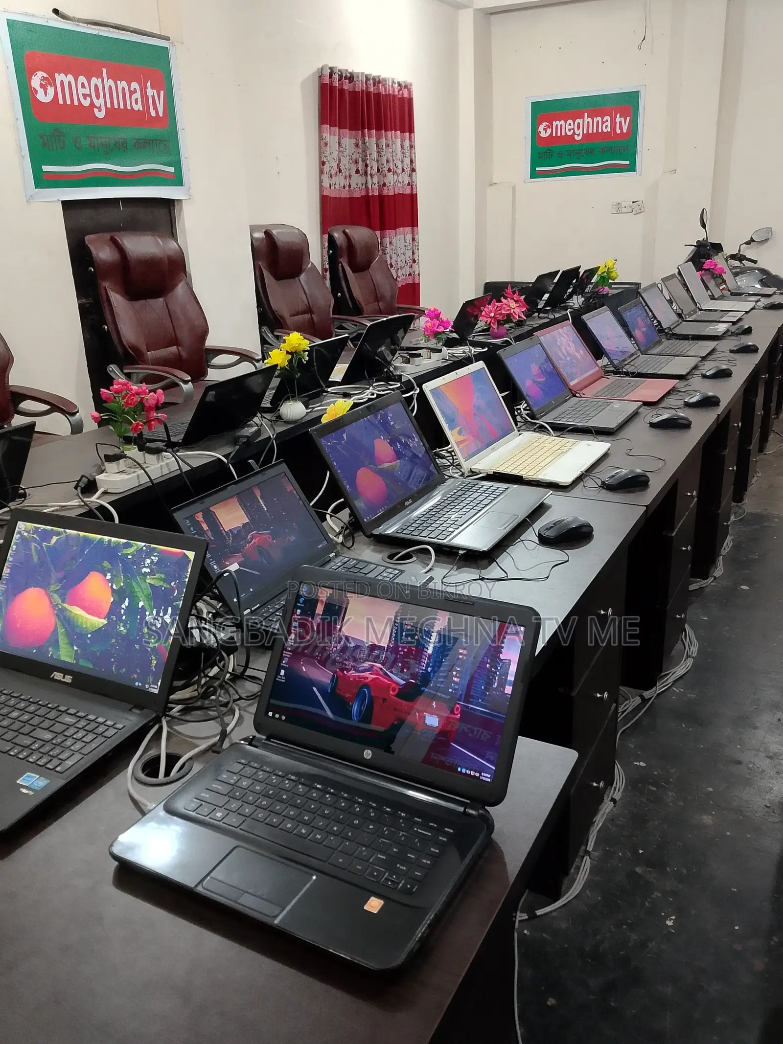 ল্যাপটপ ডেল ৮জিবি এএমডি এসএসডি ৫১২জিবি