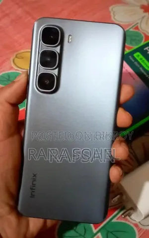 ইনফিনিক্স হট ৬০ প্রো+ ২৫৬ জিবি কালো
