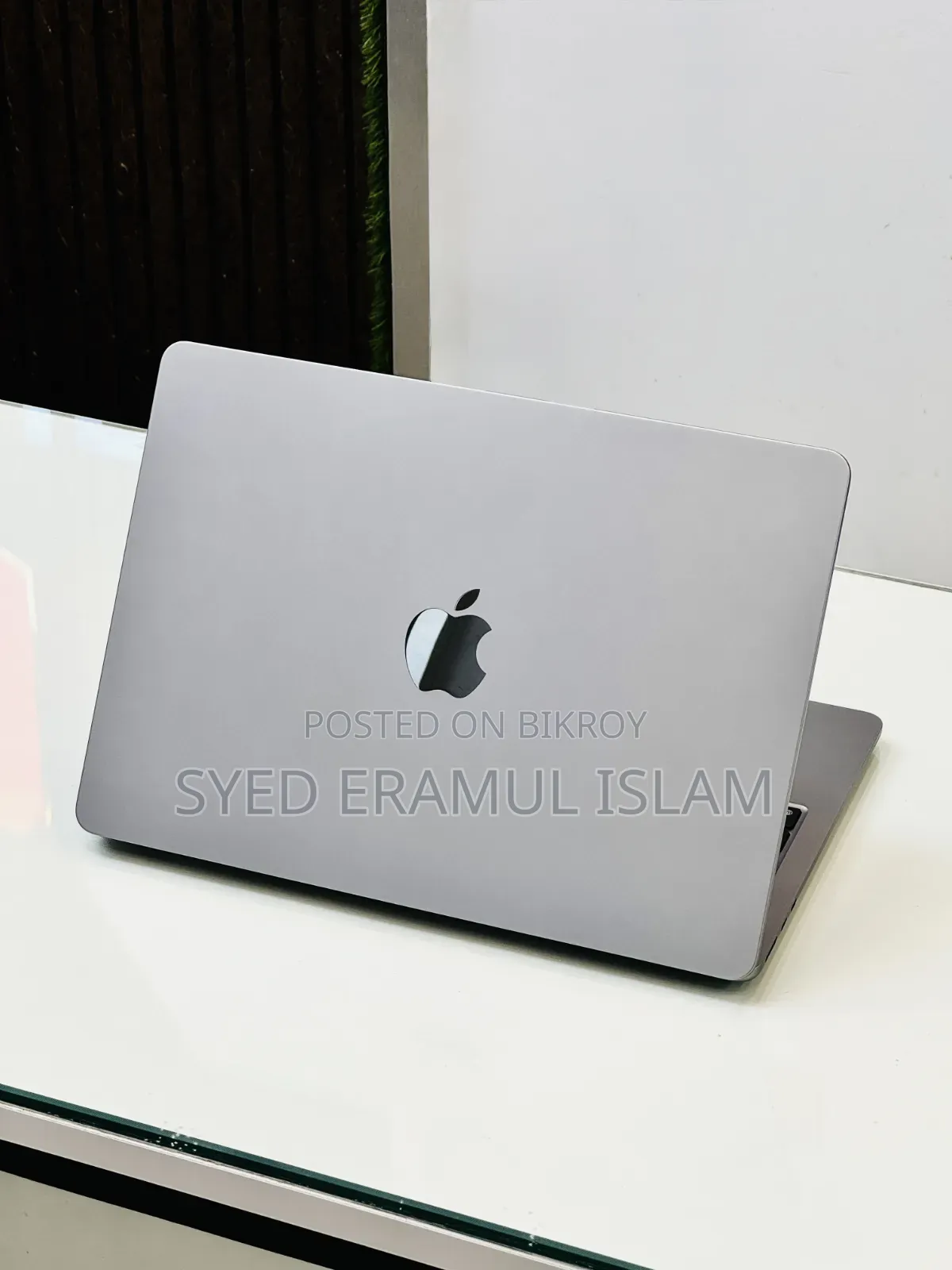 Laptop Apple MacBook Air 2024 M3 8GB Apple M3 SSD 256GB