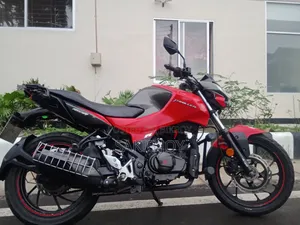 Hero Thriller 160R 2022 Red
