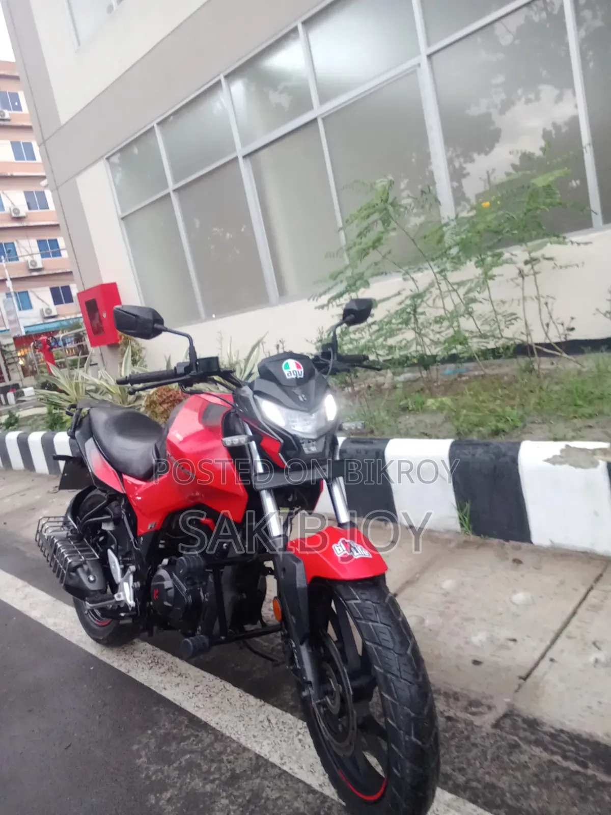 Hero Thriller 160R 2022 Red