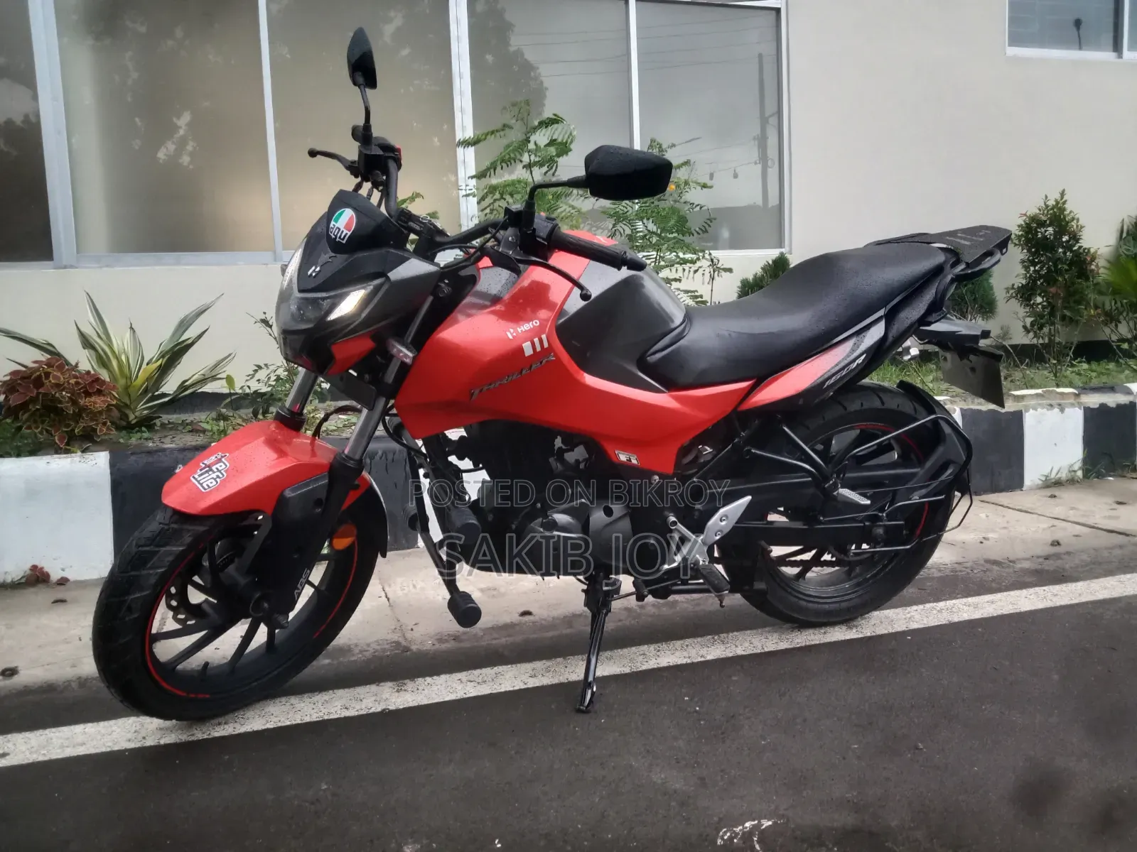 Hero Thriller 160R 2022 Red
