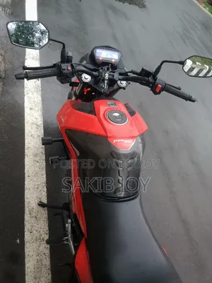 Hero Thriller 160R 2022 Red
