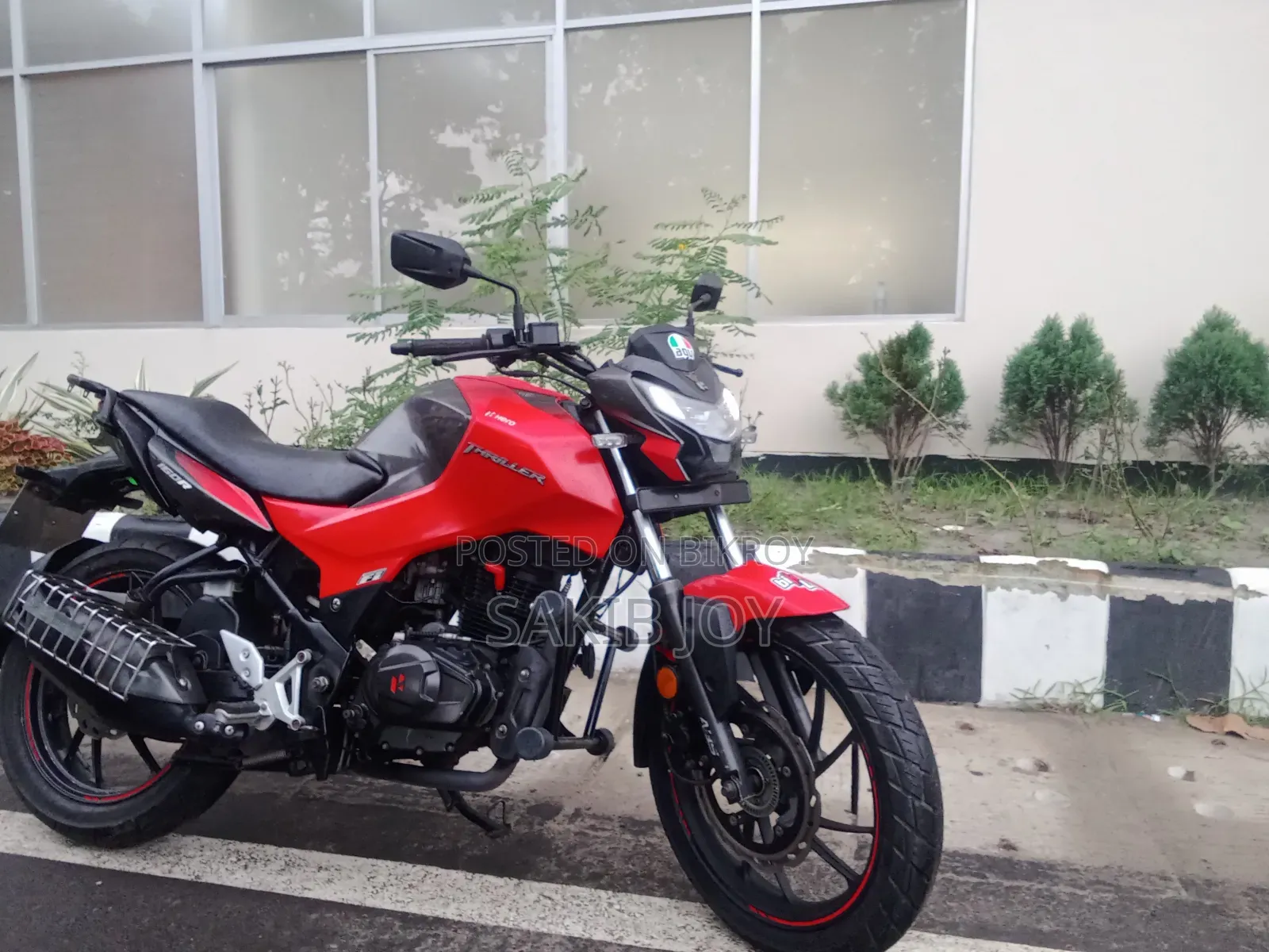 Hero Thriller 160R 2022 Red